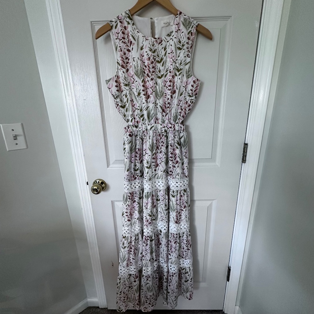 Meloday Sleeveless Keyhole Maxi Dress